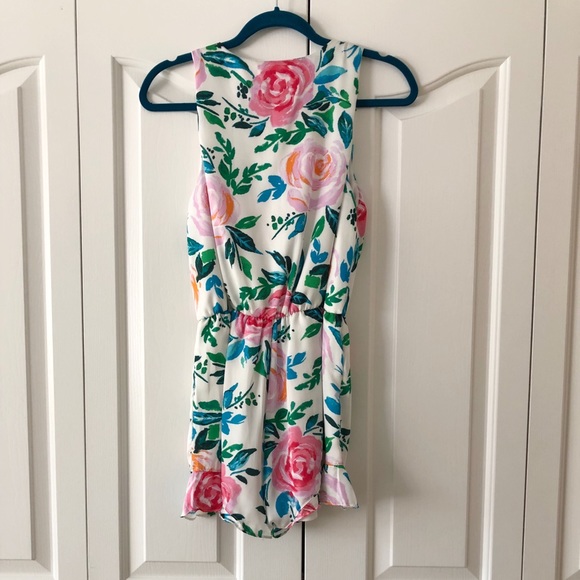 SALE // Floral romper with ruffle bottom - Picture 6 of 6